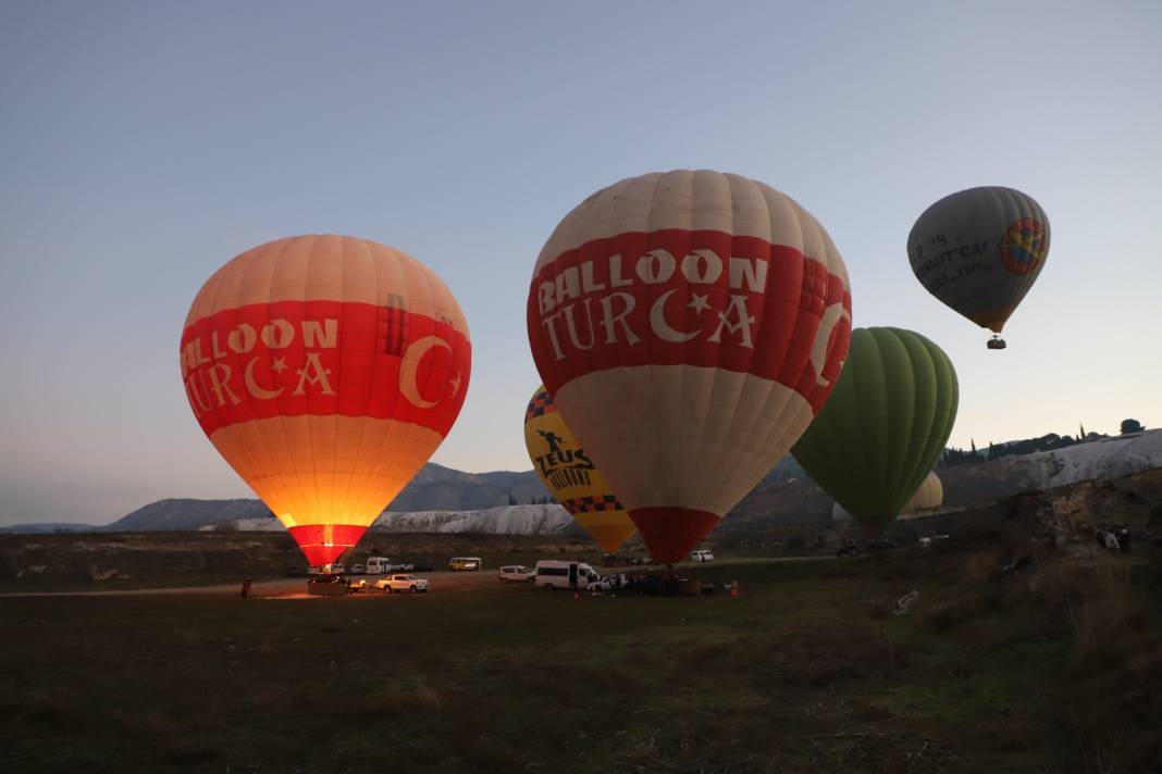 Kapadokya'dan Sonra O İlçemizde De İlgi Çekmeyi Başardı! 10 Yıldır Gökyüzünü Onlar Kapladı 7